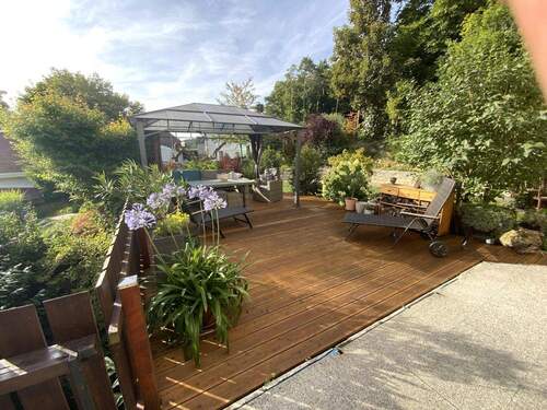 großzügige Terrasse - 
