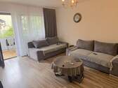 Wohnzimmer - 2-Zimmer-Wohnungen mit Balkon und Tiefgaragenstellplatz in der Nähe von Offenbach City
