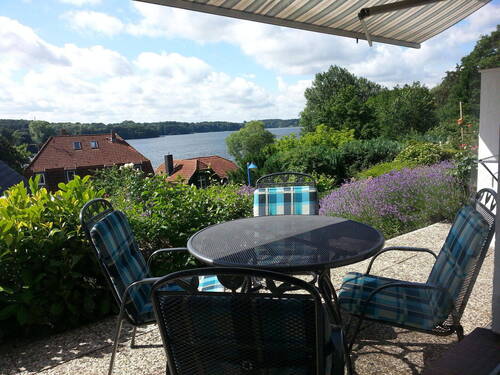Teilüberdachte Terrasse - Terrassenwohnung mit 38,00 m² in Eutin zum Kaufen