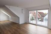 Zugang Balkon - Moderne 3-Zimmer-Dachgeschosswohnung - in ruhiger Lage von Nußdorf