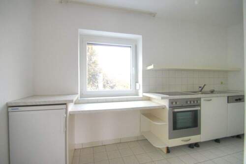 Küche mit Einbauküche - 