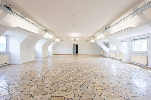 Großraumbüro Bild 1 - Büro mit 266,30 m&sup2; in Würzburg zur Miete