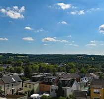 Bellevue in Heisingen! Chice, hausgroße 4-R.-Maisonette mit Balkon & 2 TG-Stellplätzen - Essen
