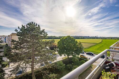 Aussicht Balkon - Gepflegte 2-Zimmer-Wohnung mit Südbalkon in angenehmer und grüner Wohnlage