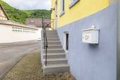 Treppe zum Eingang - 
