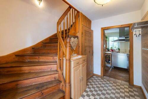 Treppe zum Obergeschoss - 