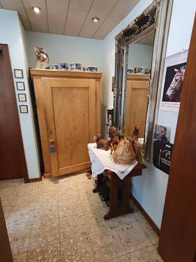 Geschmackvoll eingerichteter Wohnraum - 