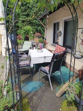 Terrasse Vorderseite von Eingang aus.jpg - 