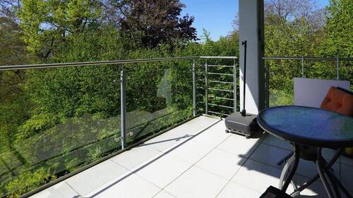Geschützter Sonnen- und Aussichts-Balkon - Etagenwohnung mit 75,40 m&sup2; in Bodman-Ludwigshafen zum Kaufen