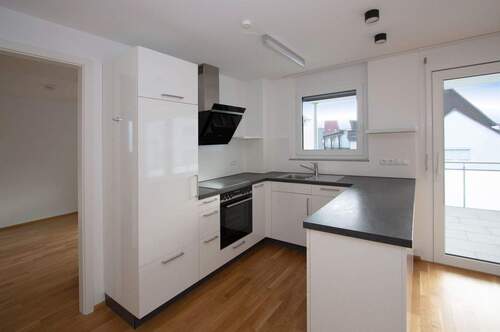 a_ebk.jpg - Etagenwohnung mit 81,20 m&sup2; in Holzgerlingen zur Miete