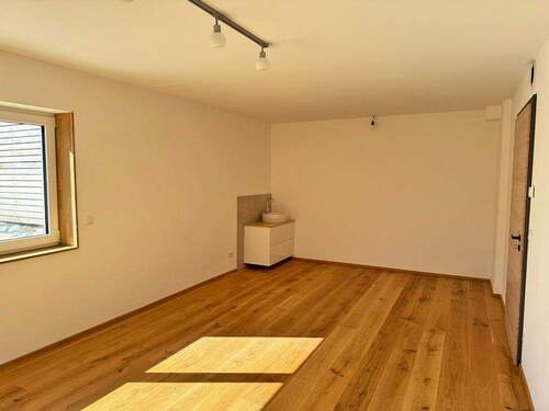 Büro 3 - Moderne Büro- oder Behandlungsräume in einem Mehrfamilienhaus