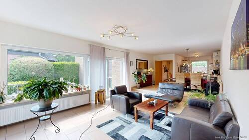 Großes Wohn- und Esszimmer mit Blick in den Küchen - 6 Zimmer Einfamilienhaus zum Kaufen in Hamm