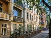 Hausansicht - Brandenburger Vorstadt - Vermietete 2-Zimmer-Altbauwohnung zum Kauf