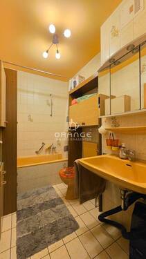 Badezimmer inkl. Badewanne - 