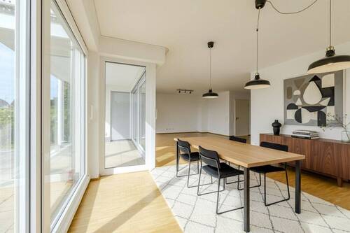 Esszimmer KI Staging - 