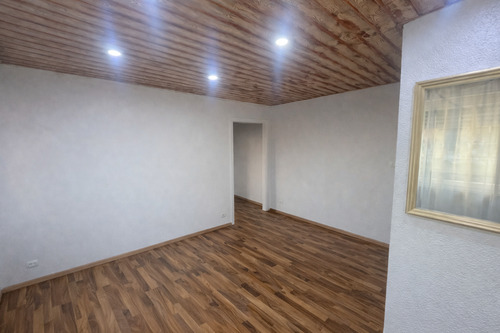 Wohn/Essbereich - Helle 3-Zimmer-Dachgeschosswohnung in toller Lage mit Stellplatz