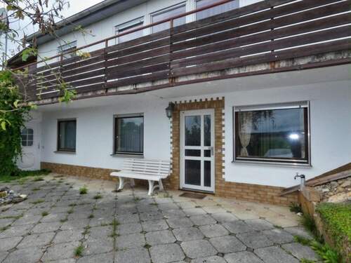 EIngang Einliegerwohnung - Einfamilienhaus mit 175,00 m&sup2; in Steinheim zum Kaufen