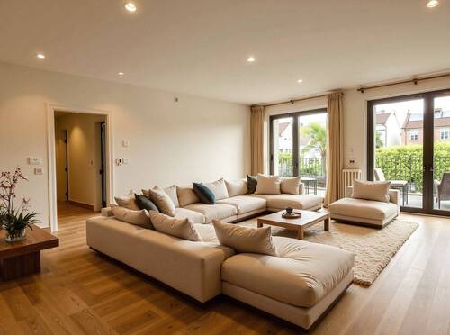 Lichtdurchflutetes Wohnzimmer mit Zugang zum sonnigen Balkon - Moderne Wohnkomfort auf höchstem Niveau - Etagenwohnung mit 95,90 m&sup2; in Vilshofen an der Donau zum Kaufen