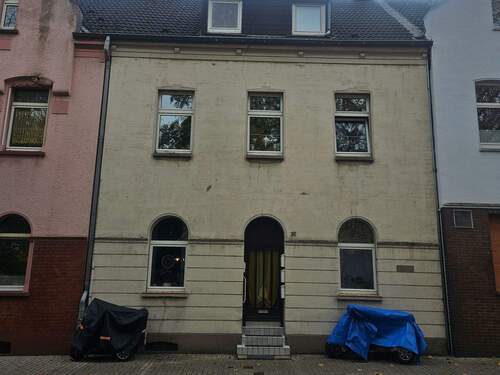 Frontansicht.jpg - 6 Zimmer Mehrfamilienhaus, Wohnhaus zum Kaufen in Duisburg