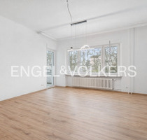 Bezugsfreie 3-Zimmer-Hochparterre-Wohnung mit Balkon & Stellplatz - Berlin Lankwitz