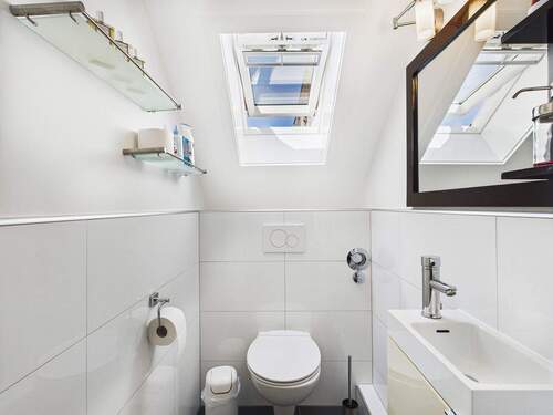 WC - 