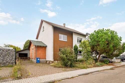 Bild 1 - Charmantes Ein- bis Zweifamilienhaus mit großem Garten in Graben-Neudorf