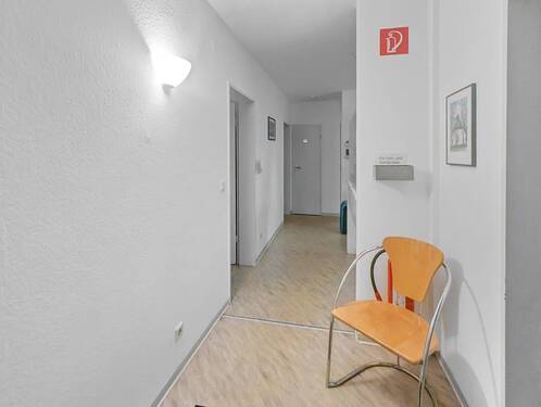 Flur - 3 Zimmer Etagenwohnung zum Kaufen in Bremen