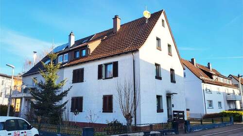 Außenansicht_www.villingen.immobilien - DHH mit Sanierungsbedarf! **Ideal für Handwerker**