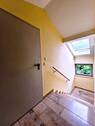 Hausflur mit Abteilzugang - 
