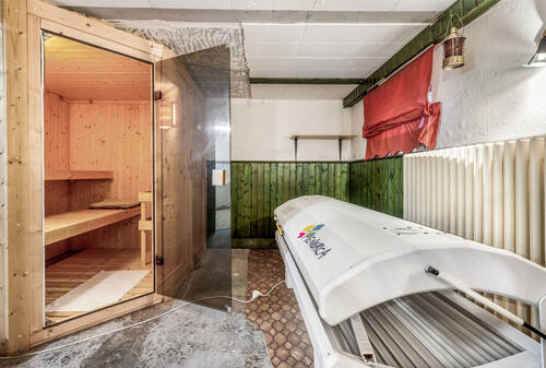 Sauna mit Solarium - 