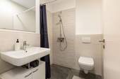 Modernes Duschbad - 