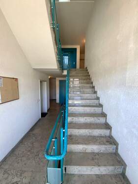 gepflegtes Treppenhaus - 