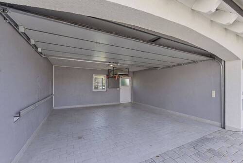Garage - 