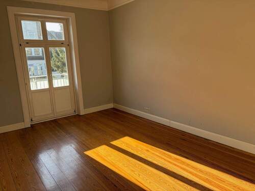 Zimmer mit Südbalkon.jpg - 