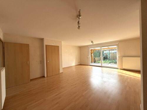 Helles Wohn- Esszimmer - 