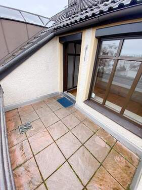 Dachloggia - 3 Zimmer Etagenwohnung in München