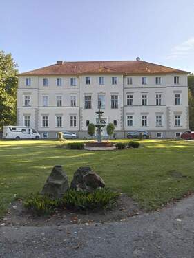 Anwesen - 3 Zimmer Hotel, Pension, Gasthof zur Miete in Ranzin