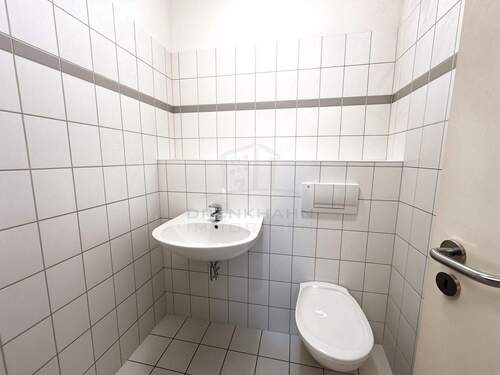 WC - 