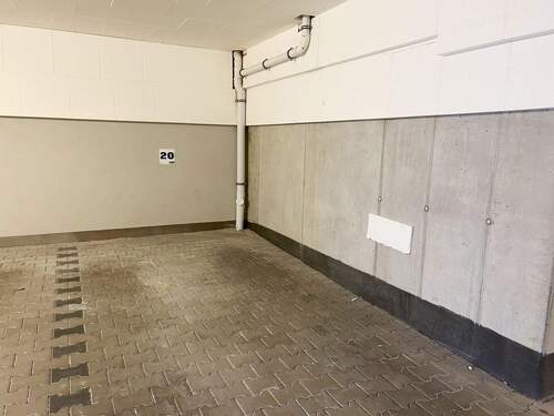 Garagenstellplatz - 