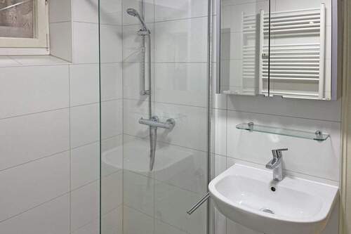 Badezimmer Terrassengeschoss - 