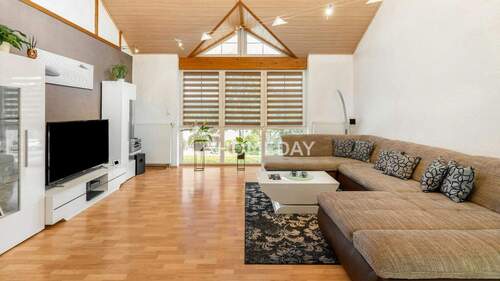 1. OG Wohnzimmer 1 - 