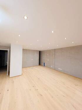 Wohnen+Küche - 2 Zimmer Etagenwohnung in München