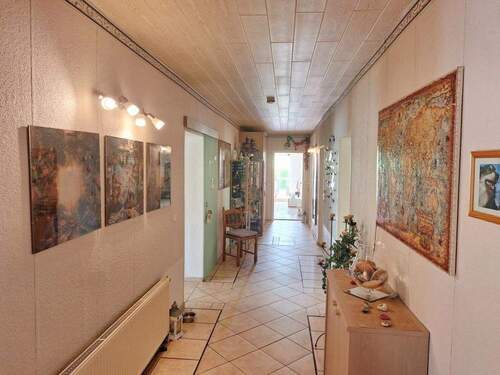 Flur - 6 Zimmer Bungalow in Pirna