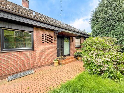 Eingang - 5 Zimmer Einfamilienhaus in Nordhorn