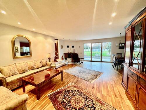 großer Wohnbereich / Terrasse zum Garten - 