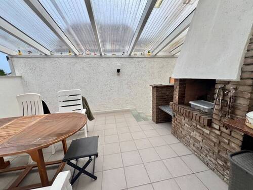 Freisitz mit Kamin begehbar vom Küchenbereich - 