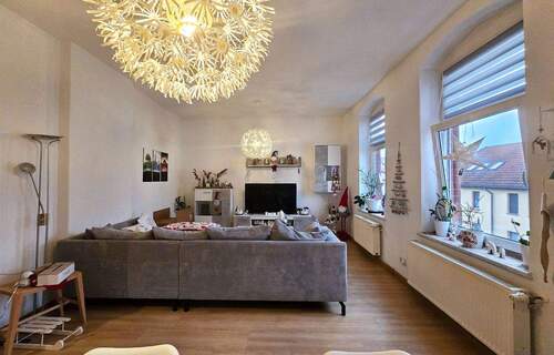 Wohnzimmer - Platz für die ganze Familie - 595,00&nbsp;EUR Kaltmiete, ca.&nbsp; 110,10&nbsp;m&sup2;&nbsp;Wohnfl&auml;che