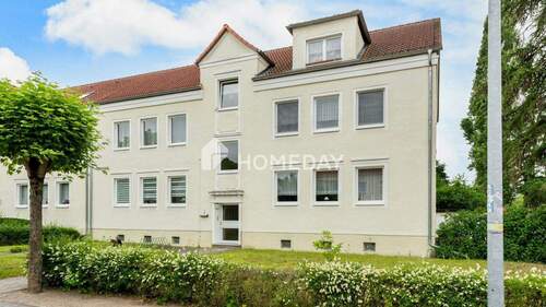 Außenansicht 4 - 3 Zimmer Etagenwohnung zum Kaufen in Genthin