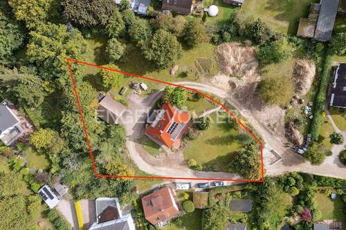 Drohnenansicht - 7 Zimmer Einfamilienhaus in Großhansdorf