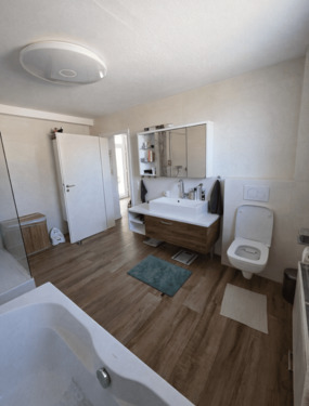 Badezimmer 1. OG - 